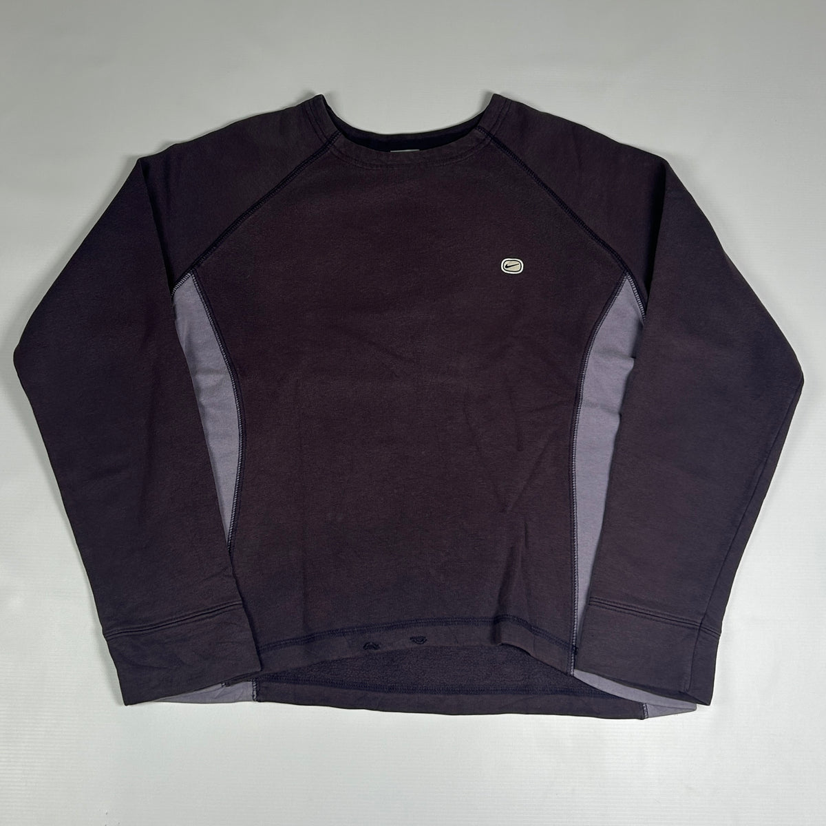 S - Nike 2000's Purple Long Sleeve Performance Top