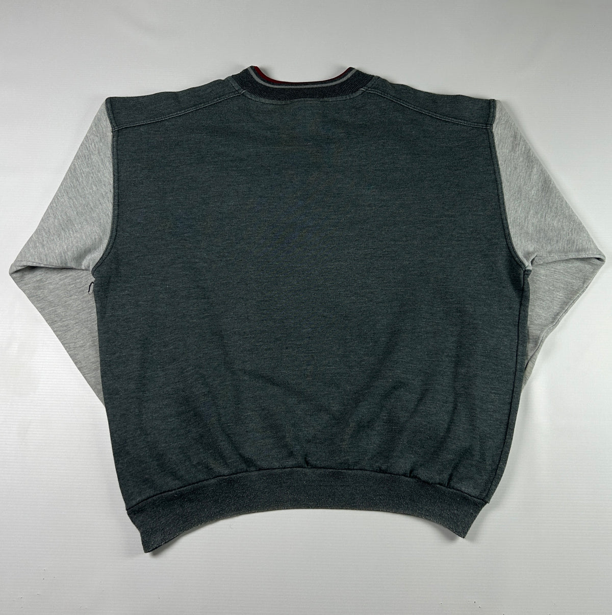 S - Nike 1990's Oregon Vintage Crewneck Sweatshirt