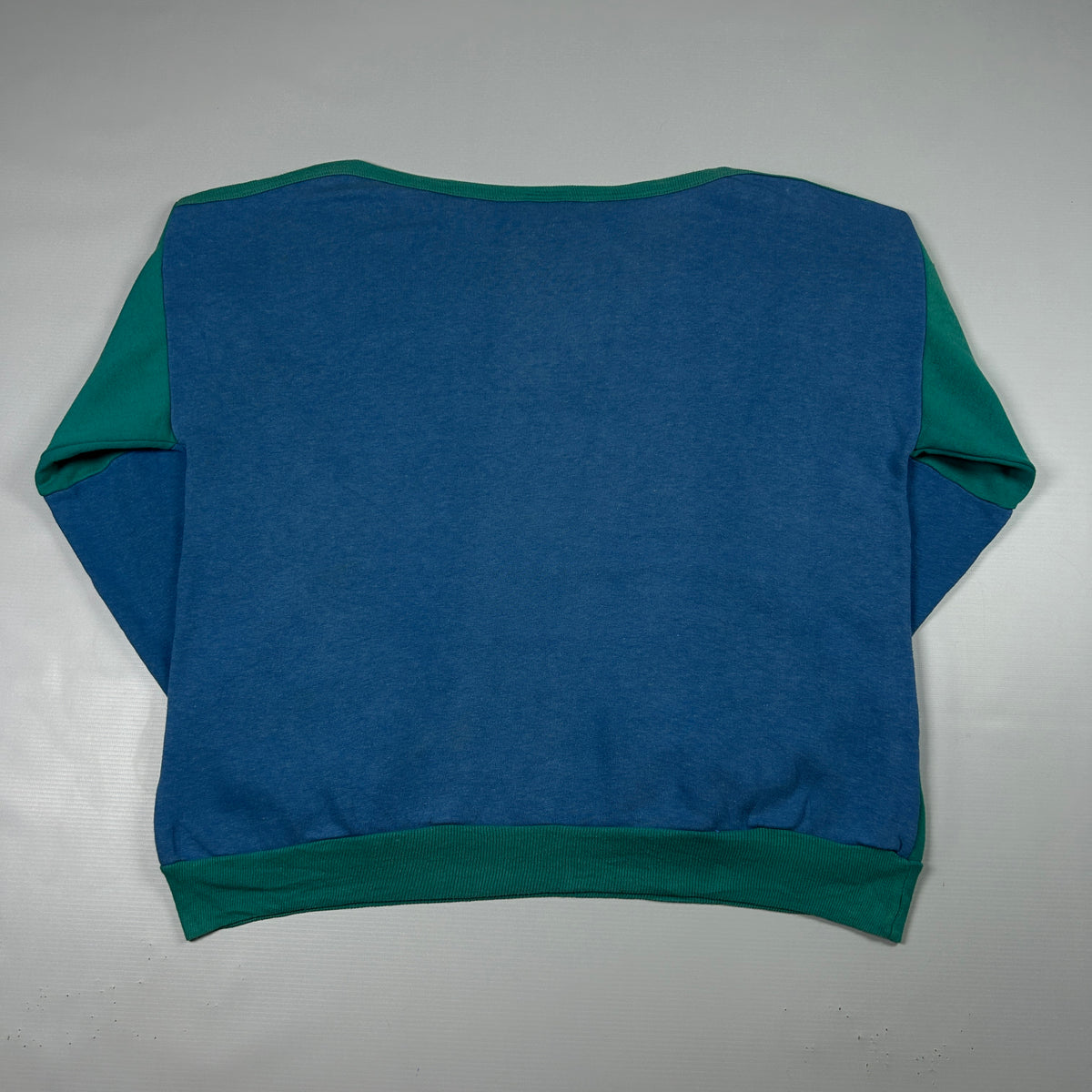 M - Vintage 1990's Puma Sweatshirt