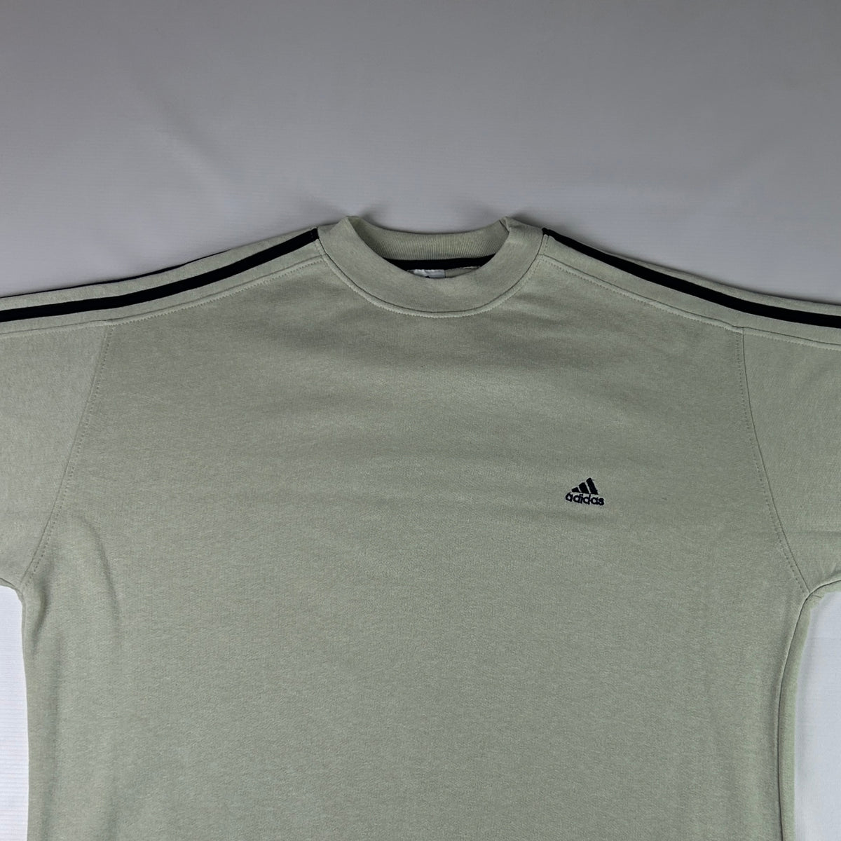L - Vintage 2000's Adidas Sweatshirt