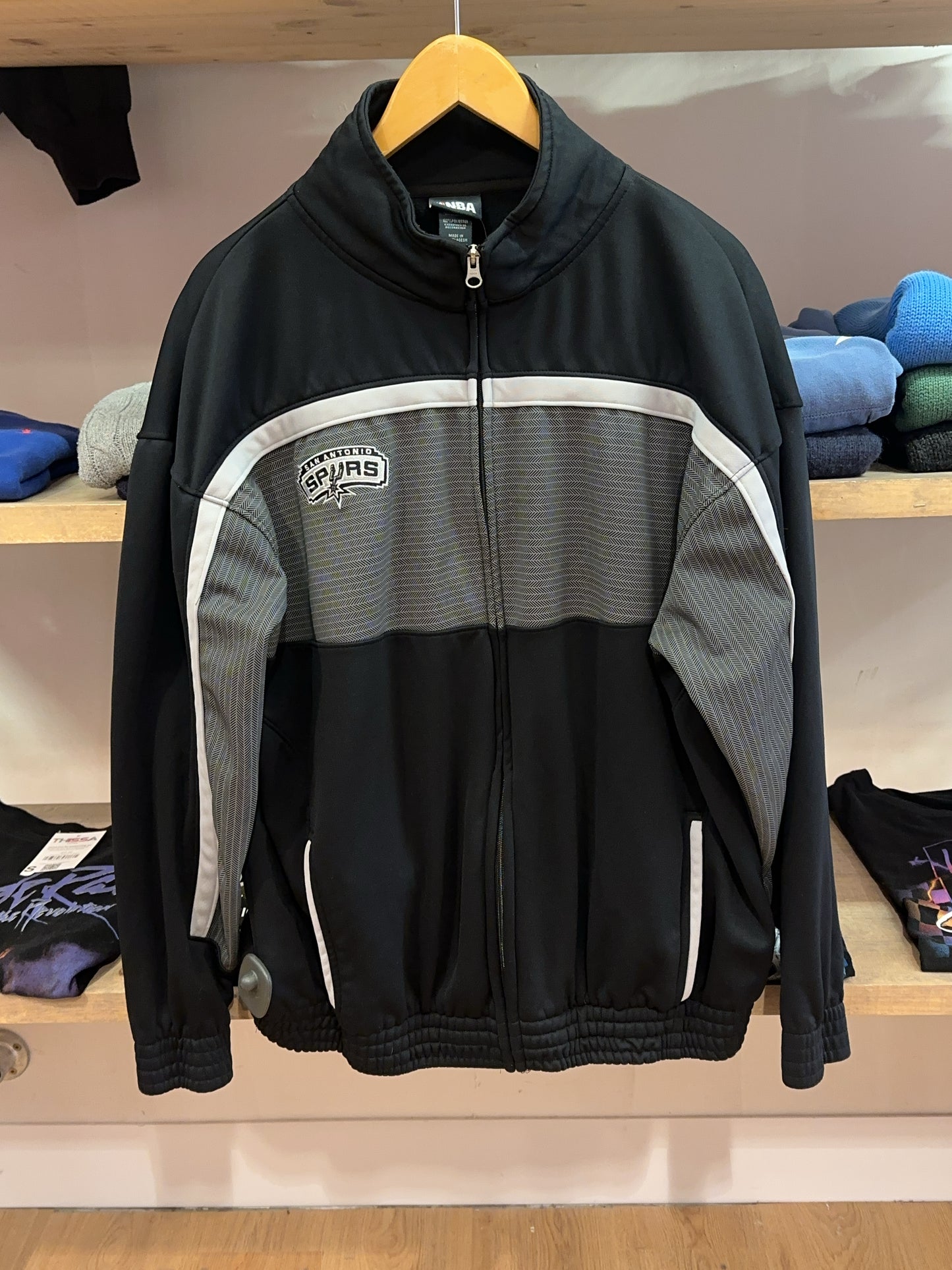 L - Vintage San Antonio Spurs NBA team tracksuit jacket