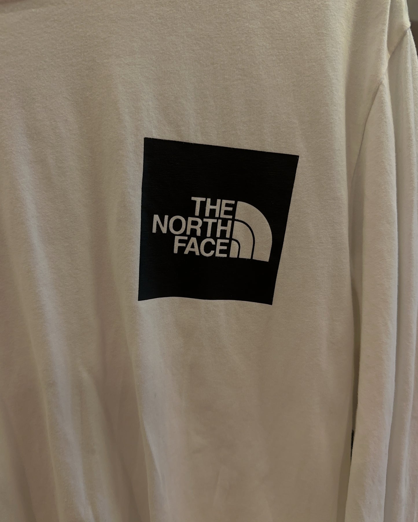 M - The North Face T-shirt