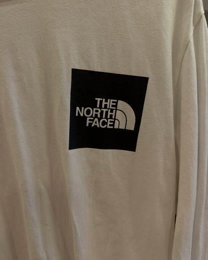 M - The North Face T-shirt