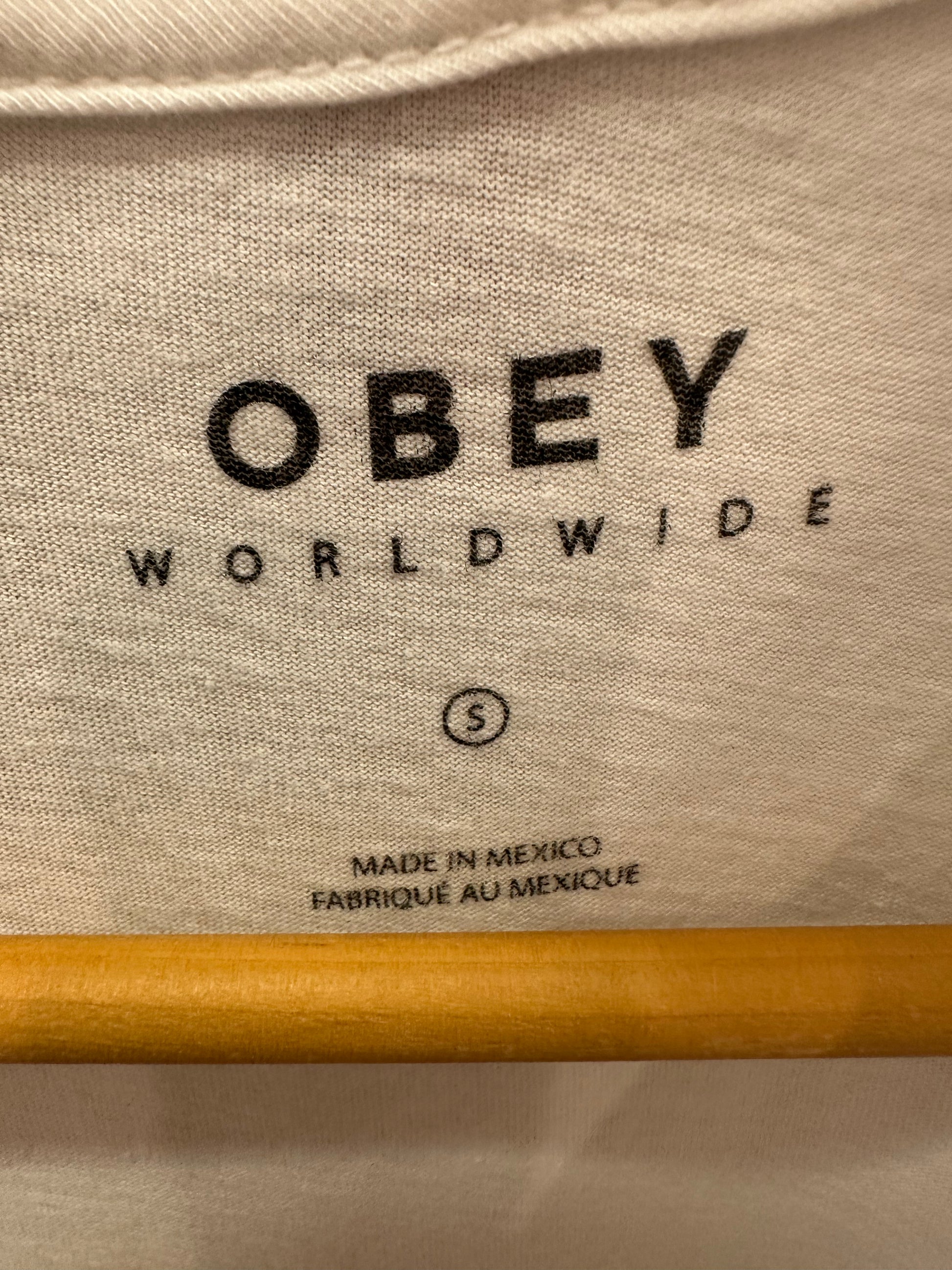 S - Obey T-shirt