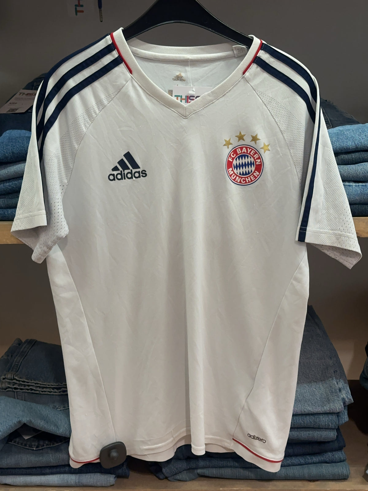XS - 2017-2018 FC Bayern München Adidas Training Football Shirt