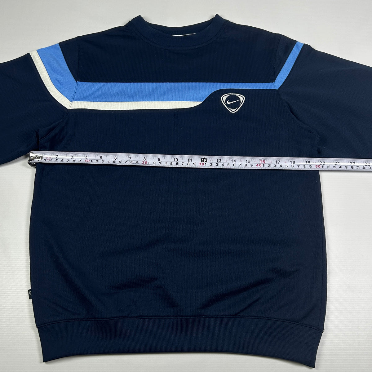 XS - Vintage 2000's Nike Sweatshirt