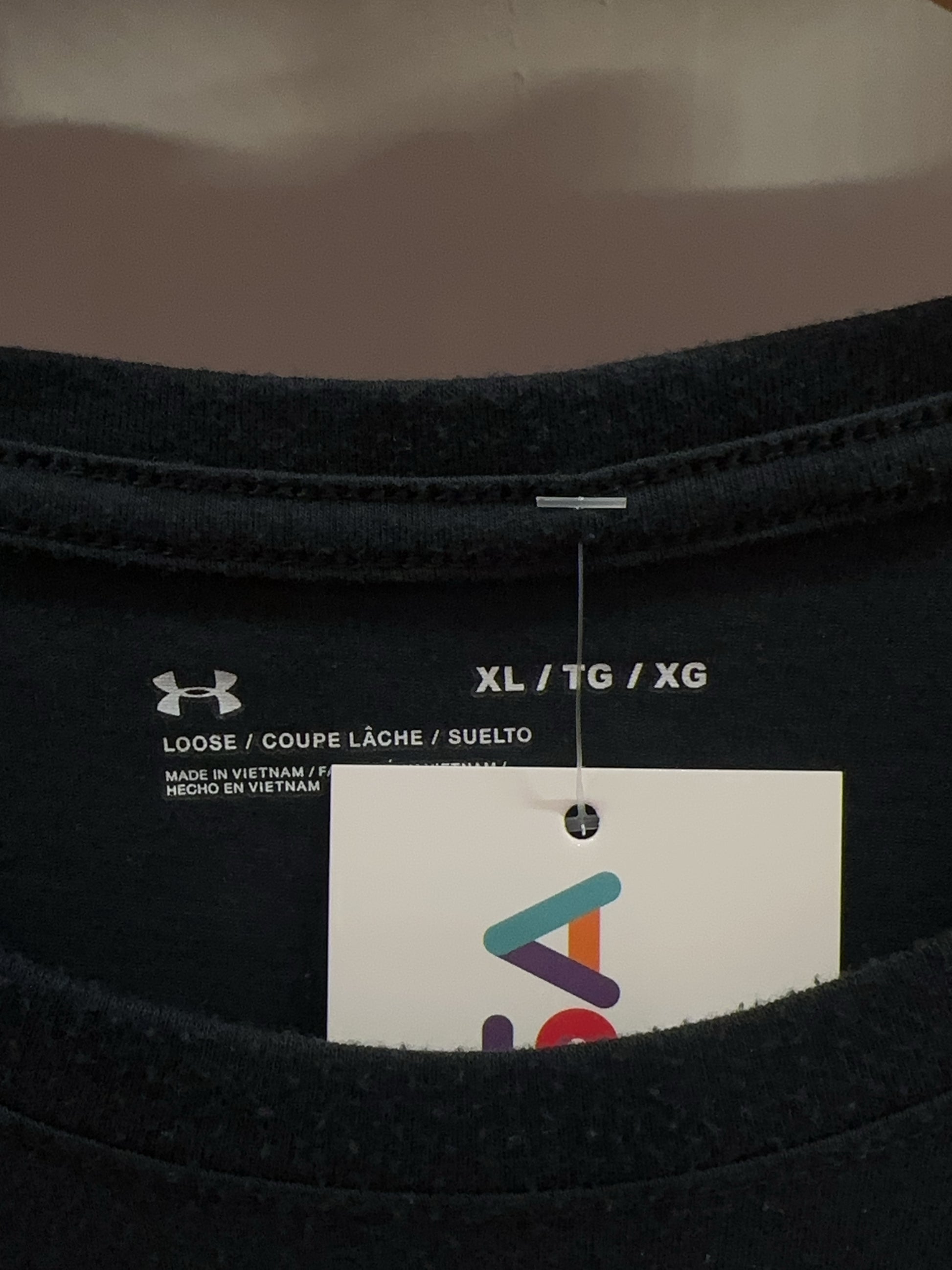 XL - Under Armour T-shirt