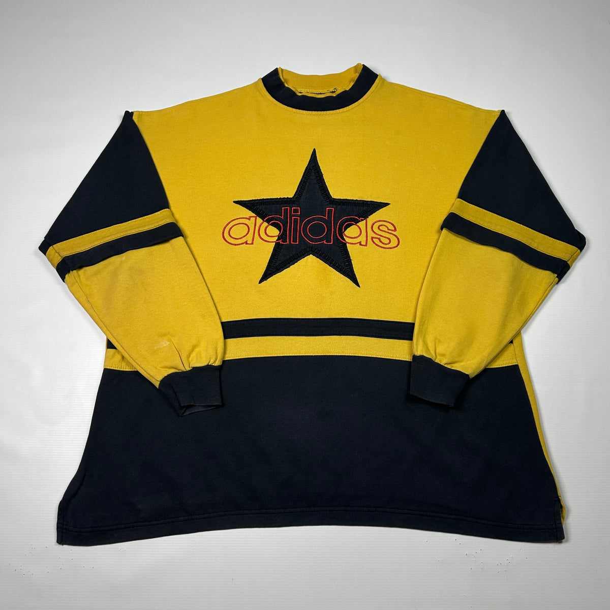 XL - 1980's Adidas Trefoil Star Graphic Sweatshirt