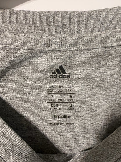 2XL - Adidas Dallas Basketball Graphic T-Shirt