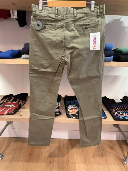 Tommy Hilfiger Pants - 32 X 34