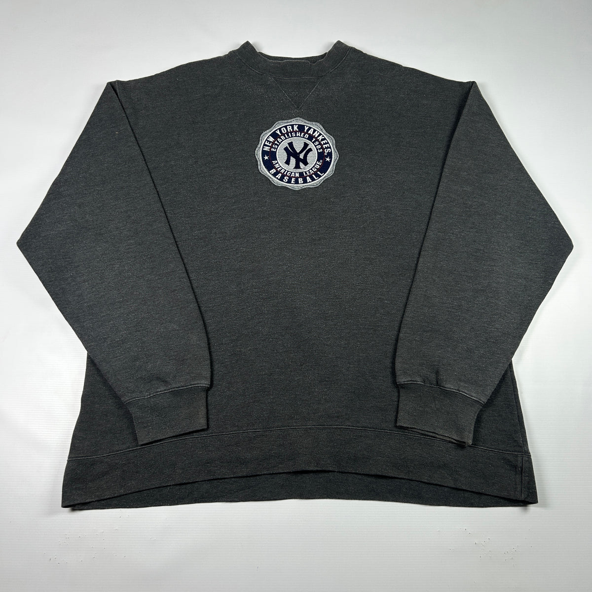 L - Vintage 2000's Adidas New York Yankees MLB Baseball Sweatshirt
