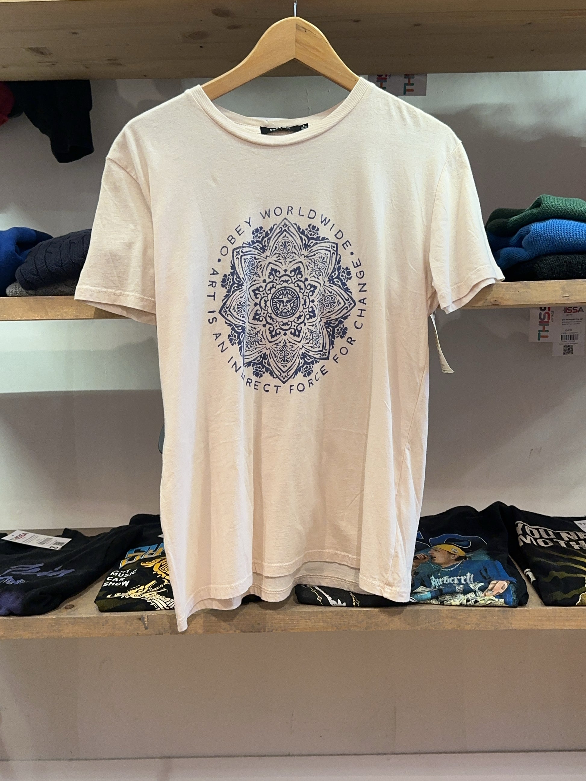 S - Obey T-shirt