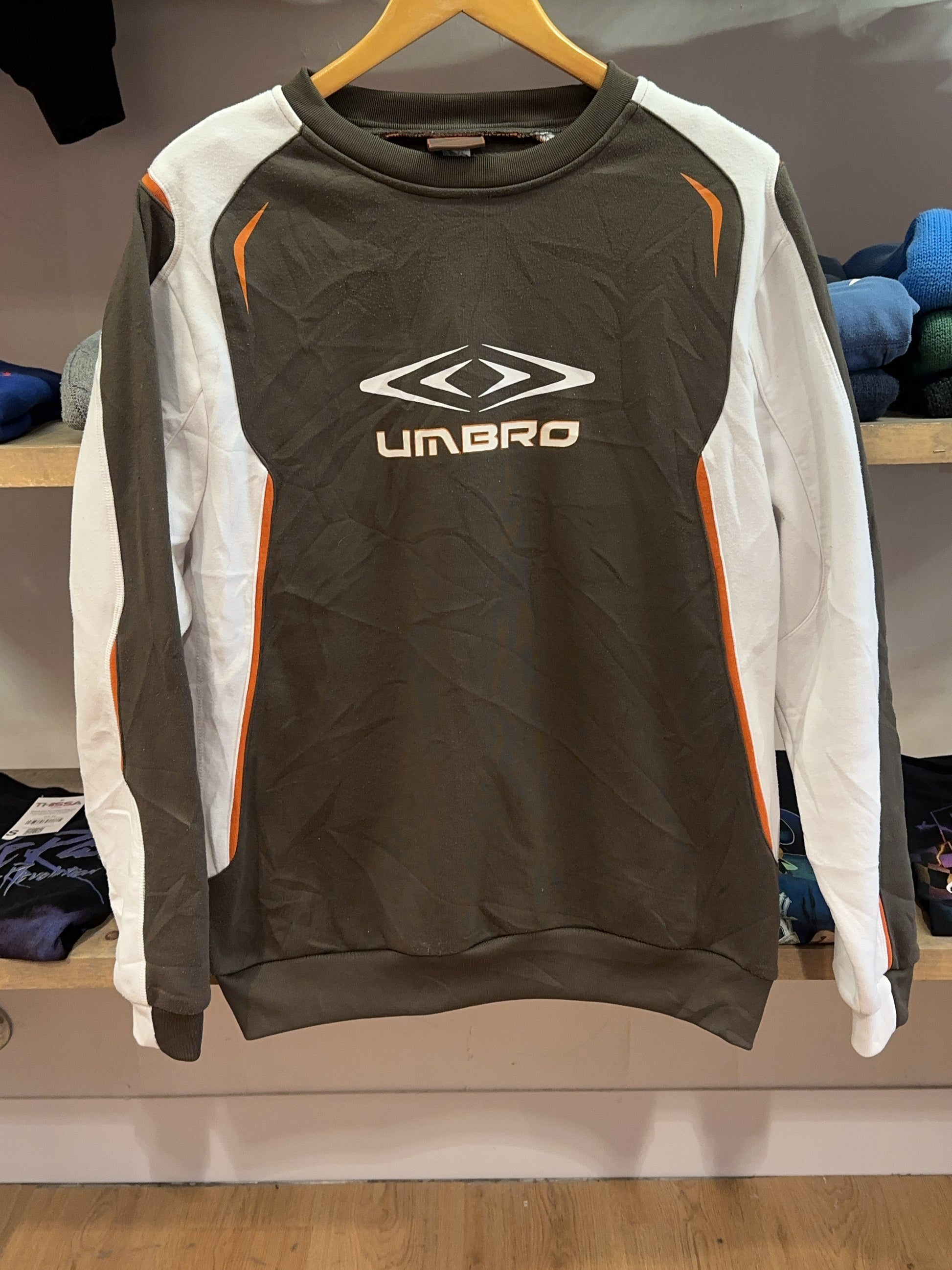 L - Vintage 2000's Umbro Sweatshirt