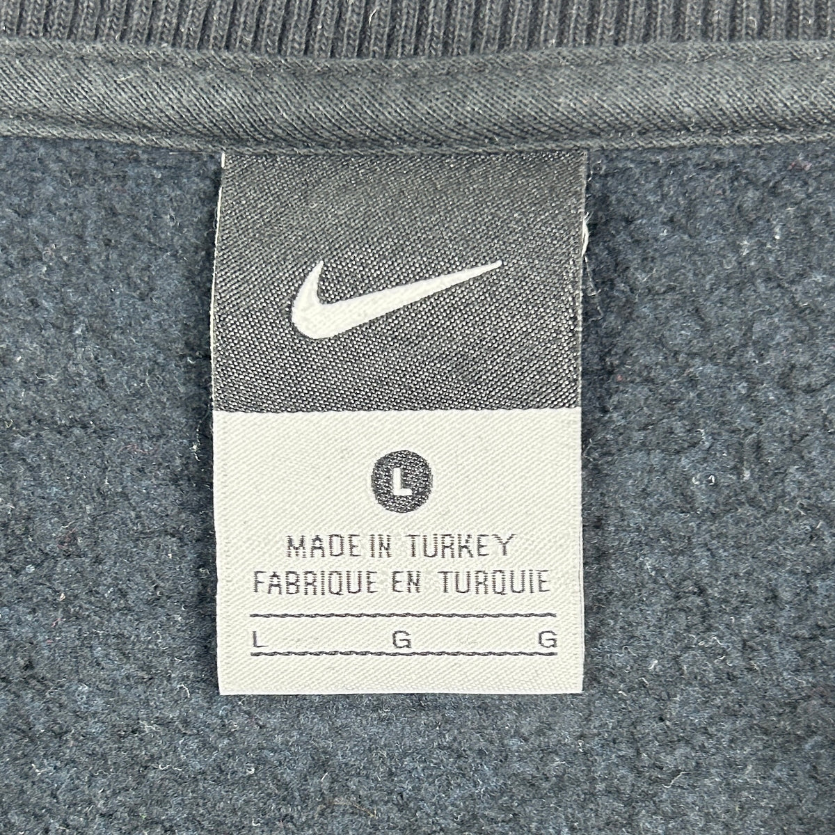 L - Vintage 2010's Nike Sweatshirt