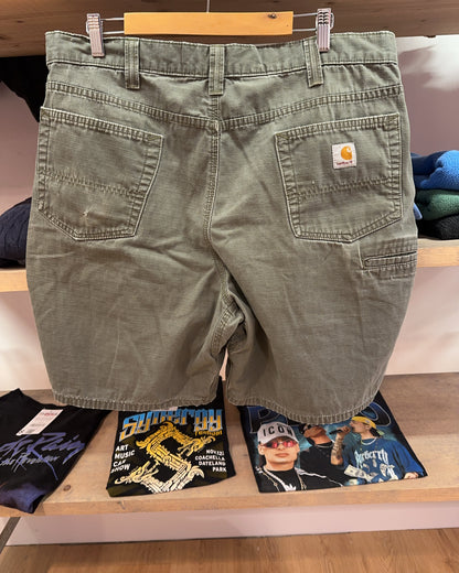 38 - Carhartt Shorts