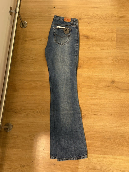 29 - Guess Guess Jeans