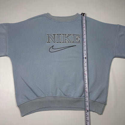 L - Vintage 2000's Nike Sweatshirt