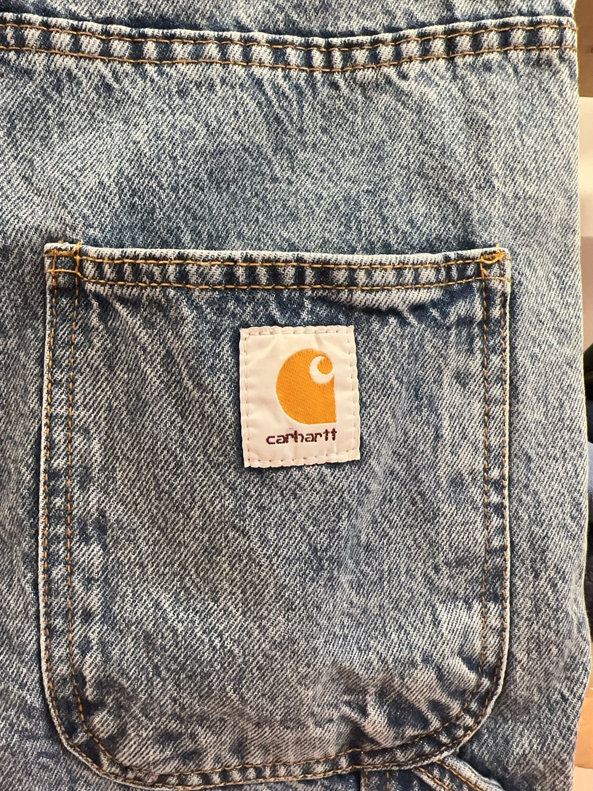 33 - Carhartt Jeans Shorts