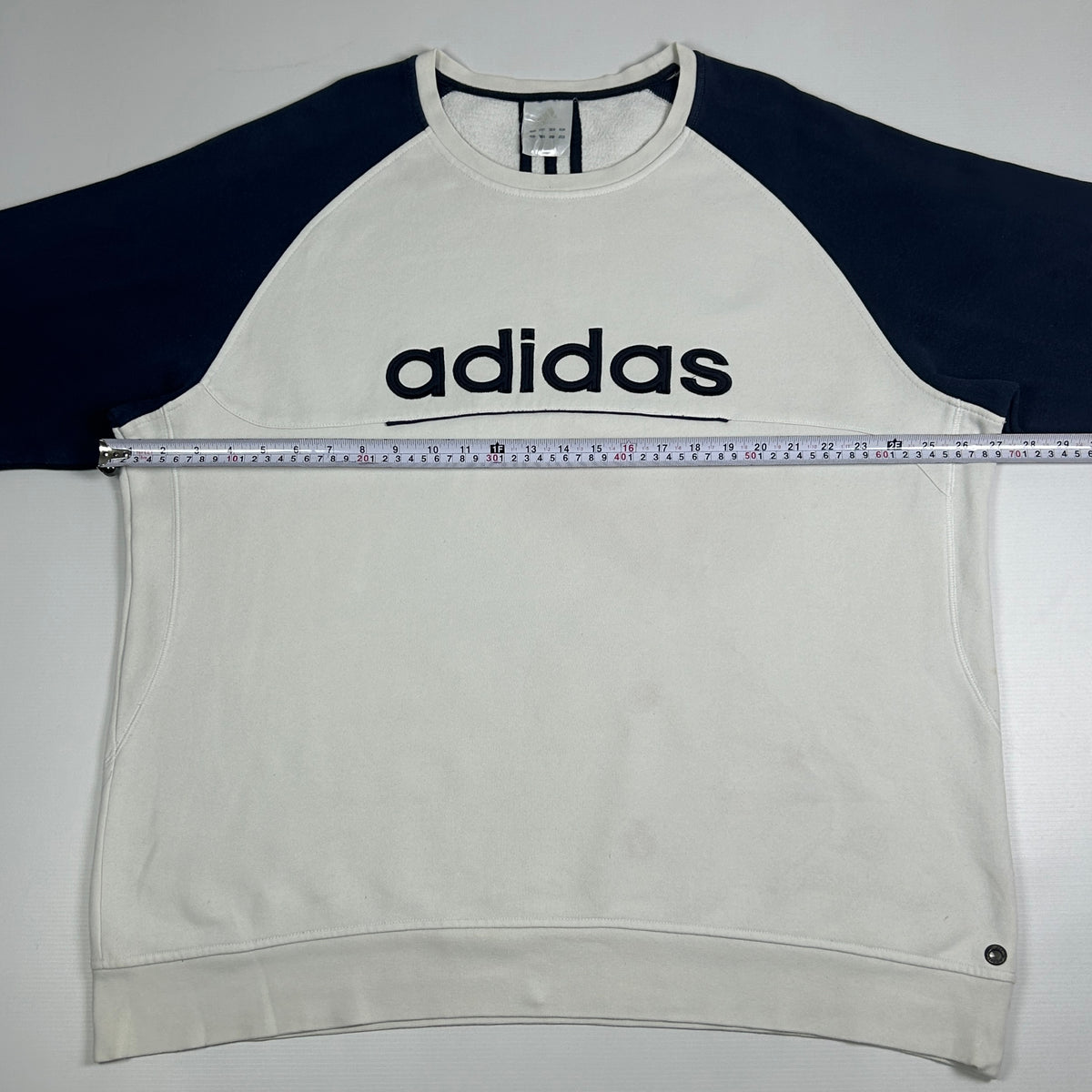 XL - Vintage 2000's Adidas Sweatshirt