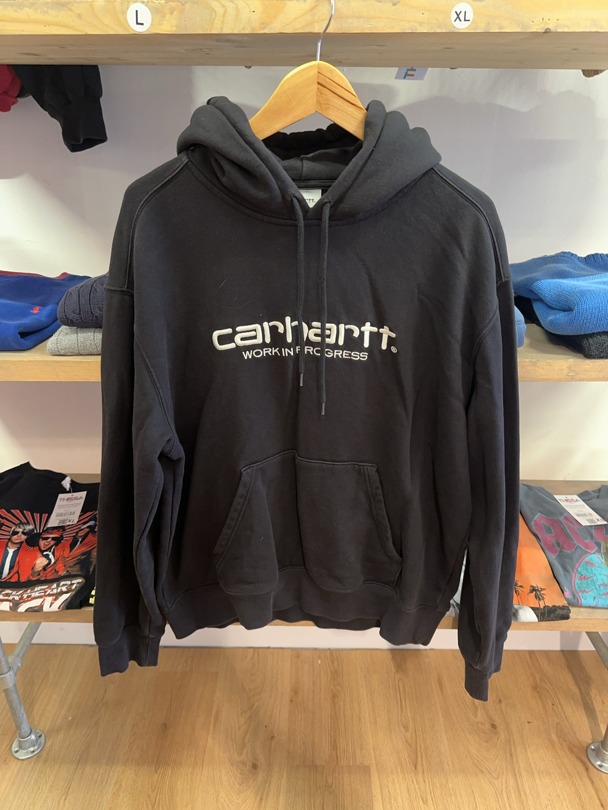 L - Carhartt Hoodie