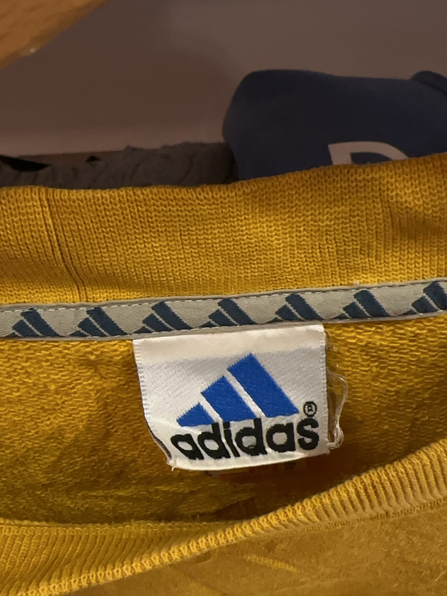 L - Vintage 2000's Adidas Sweatshirt