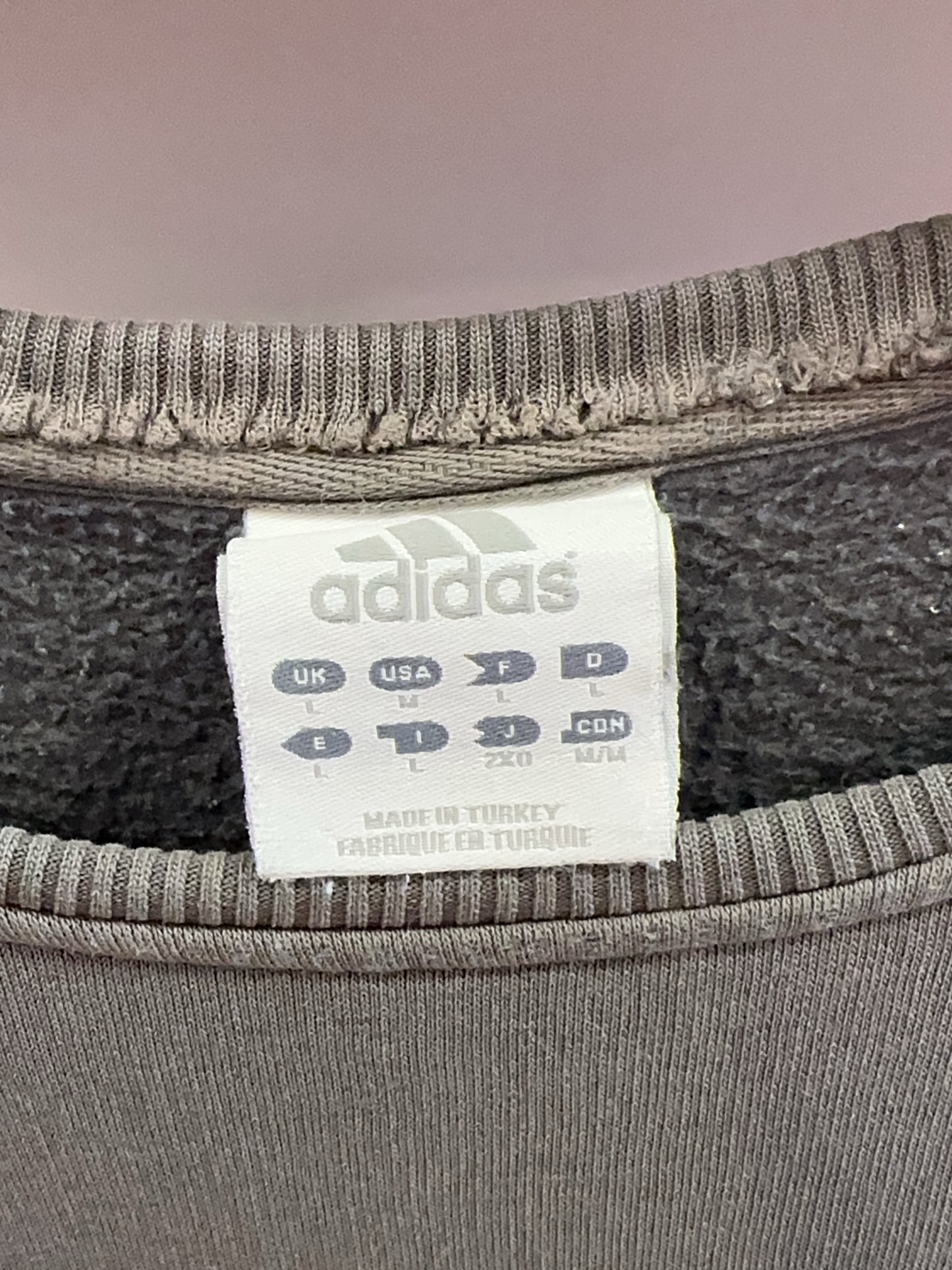 L - Vintage 2000's Adidas Sweatshirt