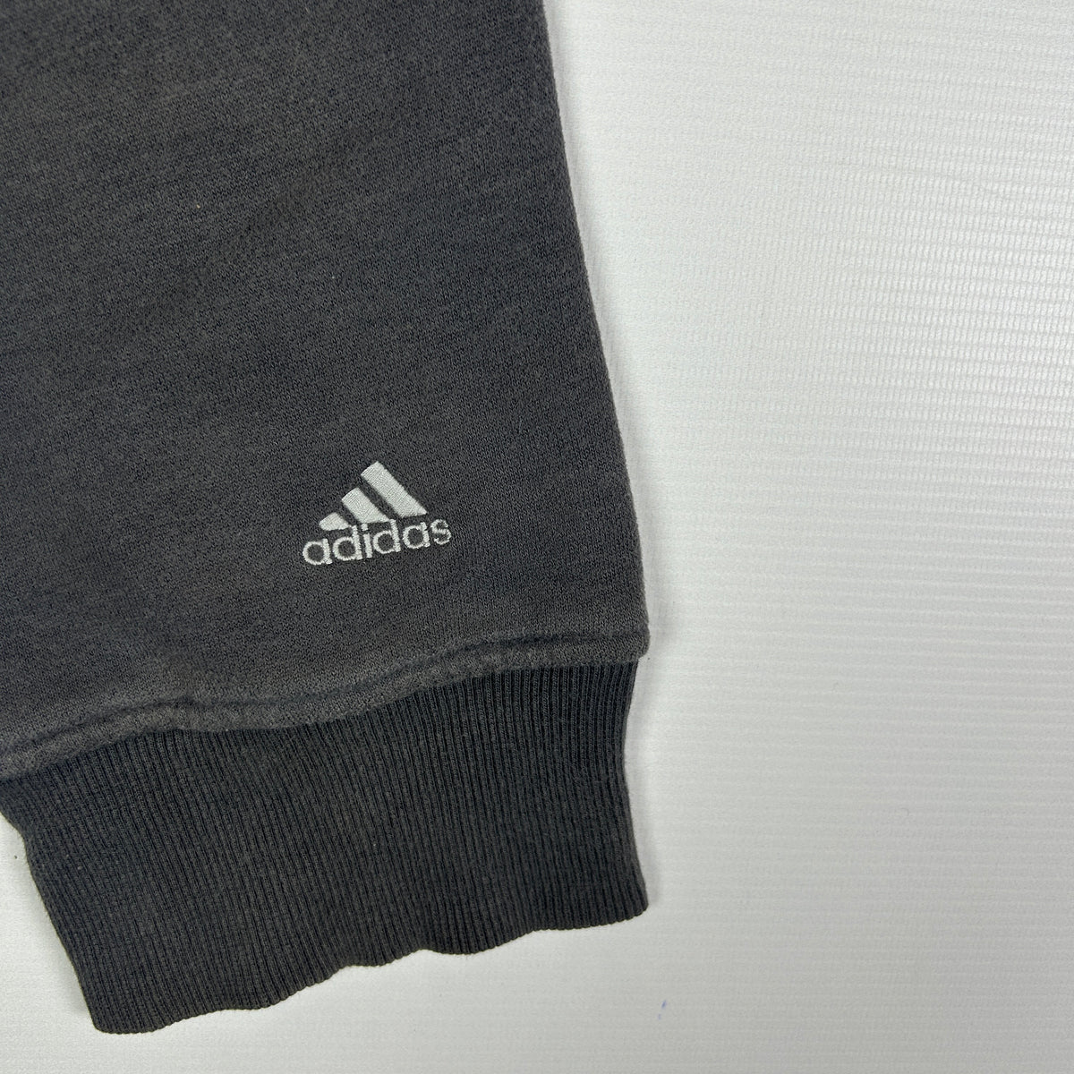 XL - Vintage 2000's Adidas Sweatshirt
