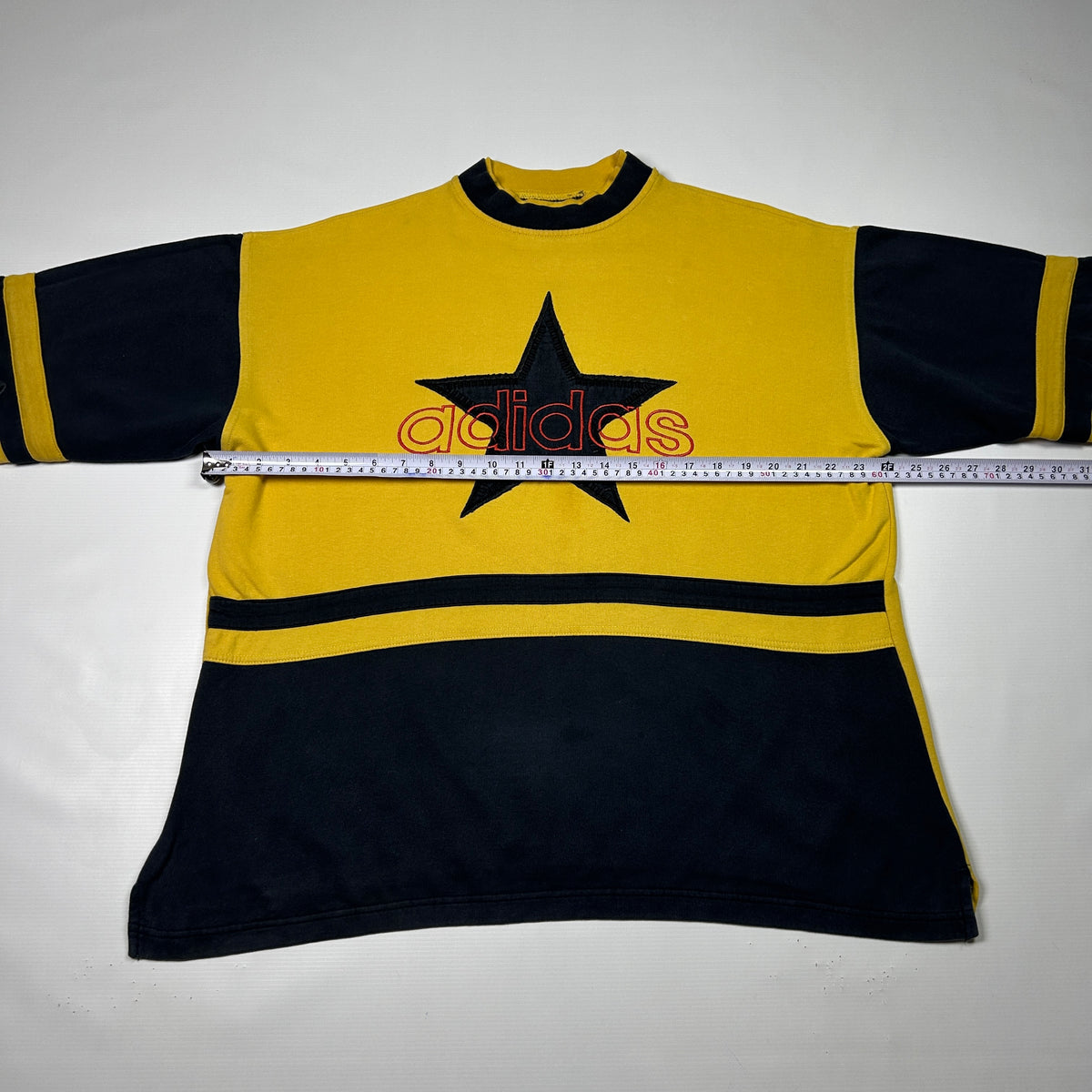 XL - 1980's Adidas Trefoil Star Graphic Sweatshirt